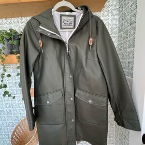 Levi's Women's Green Hooded Rain ☔️ Jacket